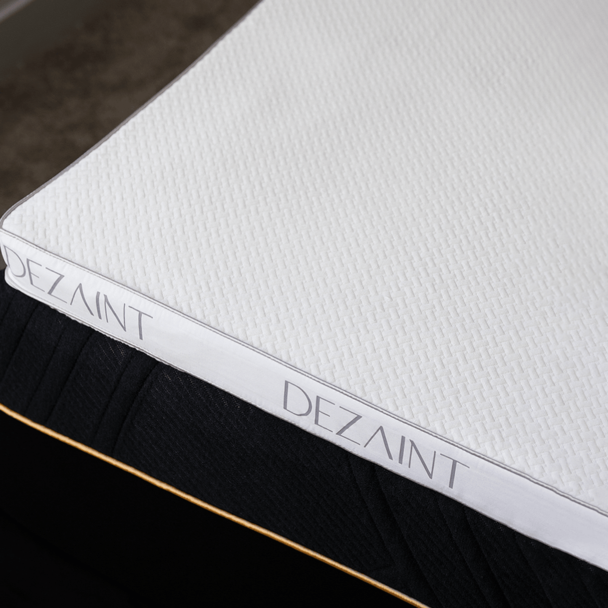 Dezaint Topper - Dezaint